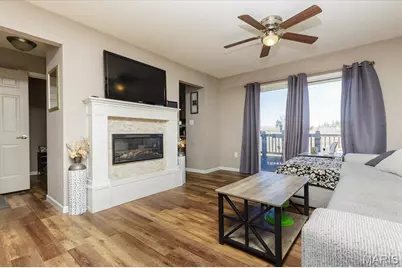 1027 Chesterfield Drive, Wentzville, MO 63385 - Photo 5