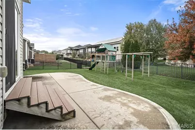 240 Victoria Park Avenue, Wentzville, MO 63385 - Photo 25