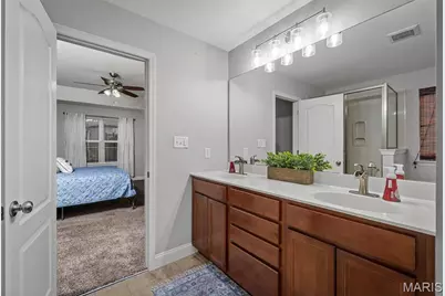 240 Victoria Park Avenue, Wentzville, MO 63385 - Photo 17