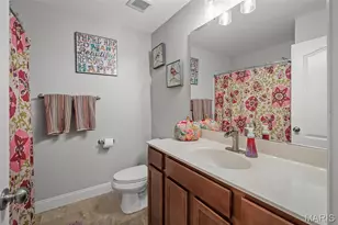 240 Victoria Park Ave, Wentzville, MO 63385 - Photo 19