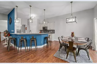 240 Victoria Park Avenue, Wentzville, MO 63385 - Photo 5