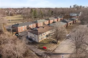 1000 Wild Cherry Ln, University City, MO 63130 - Photo 25