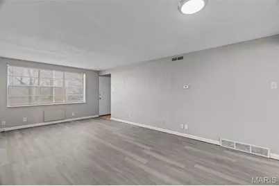 1000 Wild Cherry Lane, University City, MO 63130 - Photo 5