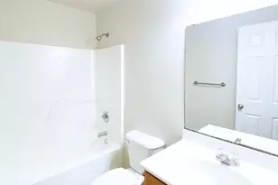 660 Materdie Ln, Florissant, MO 63031 - Photo 7