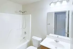 660 Materdie Ln, Florissant, MO 63031 - Photo 9