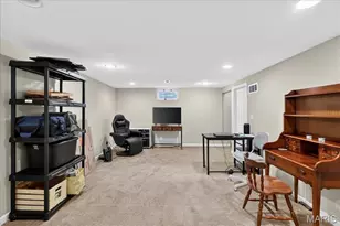 8508 Bryan Ave, Saint Louis, MO 63117 - Photo 39