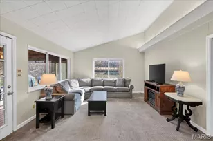 8508 Bryan Ave, Saint Louis, MO 63117 - Photo 17