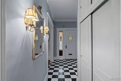 8 Lawn Place, Saint Louis, MO 63110 - Photo 21