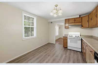 9512 Tennyson Avenue, Overland, MO 63114 - Photo 29