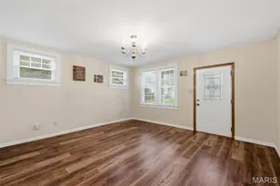 9512 Tennyson Ave, Overland, MO 63114 - Photo 9