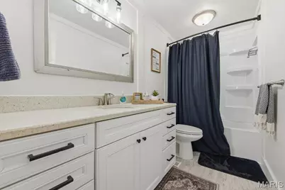 5332 Ville Angela Lane, Hazelwood, MO 63042 - Photo 11