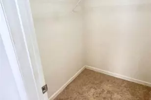 660 Materdie Ln, Florissant, MO 63031 - Photo 11