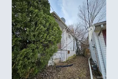 6247 Evergreen Boulevard, Berkeley, MO 63134 - Photo 5