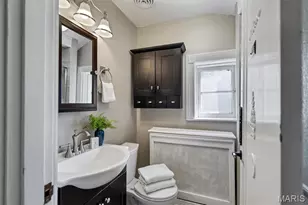 7667 Carswold Dr, Clayton, MO 63105 - Photo 23
