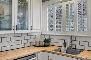 7667 Carswold Dr, Clayton, MO 63105 - Photo 11