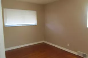 4410 Marcus Ave, Saint Louis, MO 63115 - Photo 5