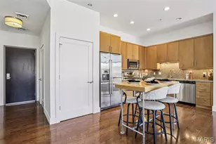9 N Euclid Ave, Saint Louis, MO 63108 - Photo 11