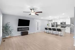 5085 Barter St, Saint Charles, MO 63301 - Photo 5