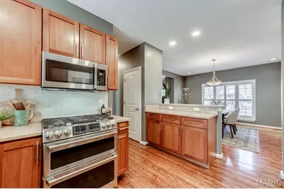 2126 Franz Park Lane, Saint Louis, MO 63139 - Photo 11