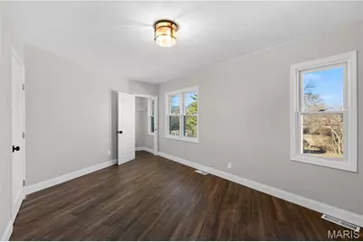 7906 Elinor Avenue, Saint Louis, MO 63117 - Photo 17