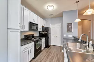 37 Kassebaum Ln, Saint Louis, MO 63129 - Photo 13