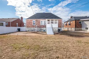 9018 Vasel Dr, Saint Louis, MO 63123 - Photo 25