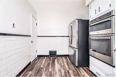 9018 Vasel Drive, Saint Louis, MO 63123 - Photo 9