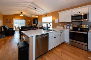 1668 Missouri Ave, Pacific, MO 63069 - Photo 7