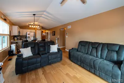 1668 Missouri Avenue, Pacific, MO 63069 - Photo 3