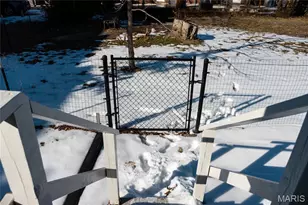 605 E Main Ave, Cuba, MO 65453 - Photo 31