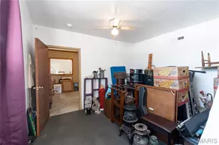 605 E Main Ave, Cuba, MO 65453 - Photo 17