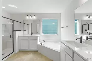 4933 Nadine Ln, Saint Louis, MO 63129 - Photo 17