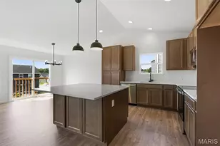 4933 Nadine Ln, Saint Louis, MO 63129 - Photo 7