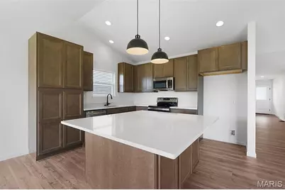 4933 Nadine Lane, Saint Louis, MO 63129 - Photo 9