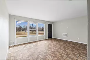 8379 Midwood Ave, Saint Louis, MO 63134 - Photo 7