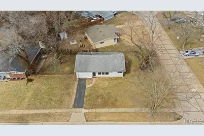 8379 Midwood Avenue, Saint Louis, MO 63134 - Photo 23