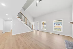 12768 Coachlight Square Dr, Florissant, MO 63033 - Photo 5