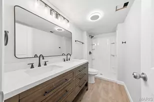 12768 Coachlight Square Dr, Florissant, MO 63033 - Photo 19