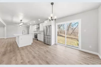 12768 Coachlight Square Drive, Florissant, MO 63033 - Photo 17