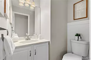 1525 Atlantic Crossing Dr, Fenton, MO 63026 - Photo 9