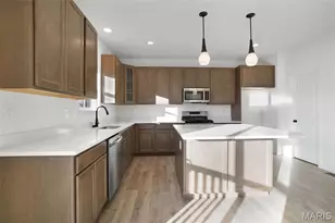 4932 Nadine Ln, Saint Louis, MO 63129 - Photo 9