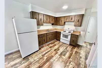 302 N Spring St, Shelbyville, MO 65565 - Photo 15
