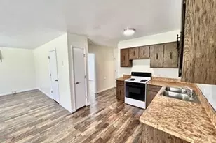302 N Spring St, Shelbyville, MO 65565 - Photo 21