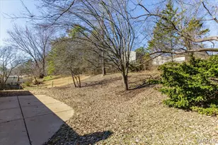 5489 Limerick Dr, Saint Louis, MO 63128 - Photo 23