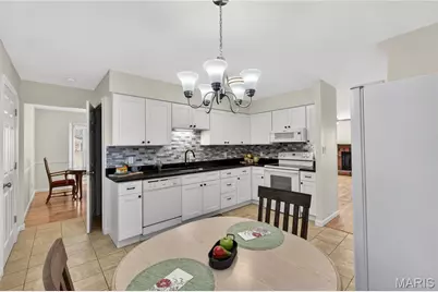 4847 Lowndes Drive, Saint Louis, MO 63129 - Photo 17