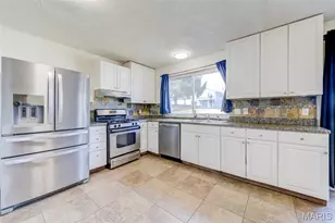 713 Magnolia Ln, Saint Peters, MO 63376 - Photo 13