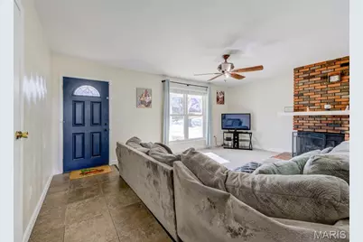 713 Magnolia Lane, Saint Peters, MO 63376 - Photo 3