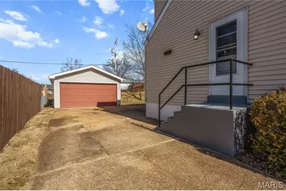 10915 Three Court Drive, Saint Louis, MO 63123 - Photo 35