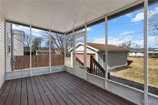 10915 Three Ct Dr, Saint Louis, MO 63123 - Photo 31