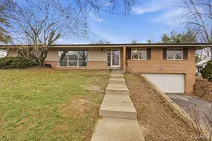 9 Morwood Ln, Creve Coeur, MO 63141 - Photo 1